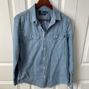 Vineyard vines chambray button down